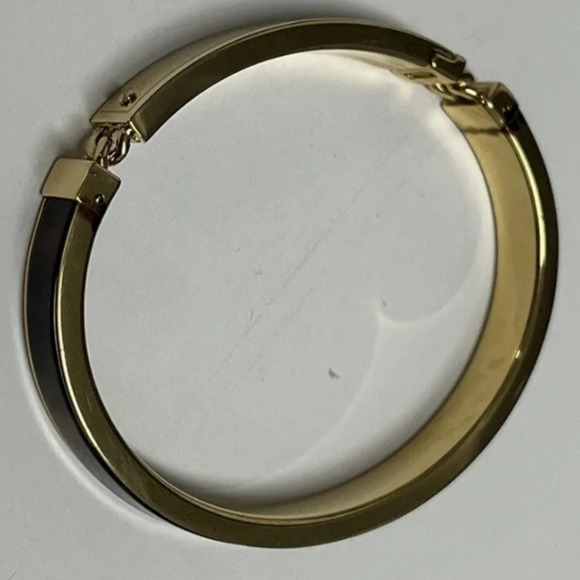 Stunningly pretty Michael Kors bracelets. - Picture 6 of 15